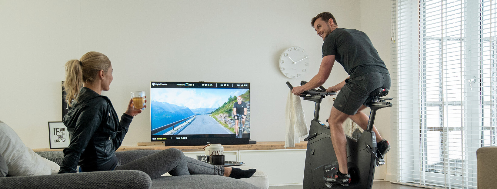 Virtual-Reality-Indoor-Cycling